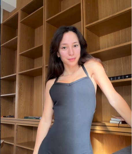 Who Is Veronica Perasso? Age, Career, Height & Net Worth 2026