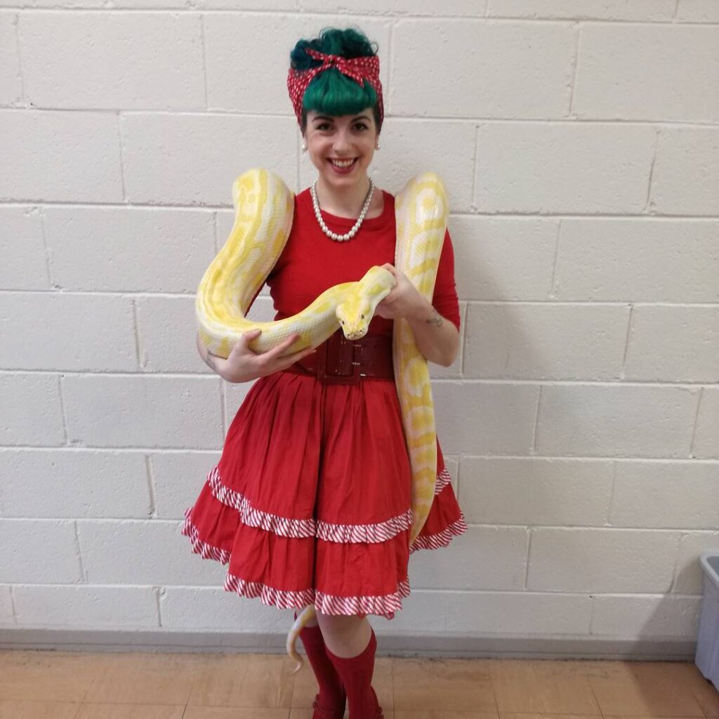 Kitty Leroux Age, Career & Net Worth 2026